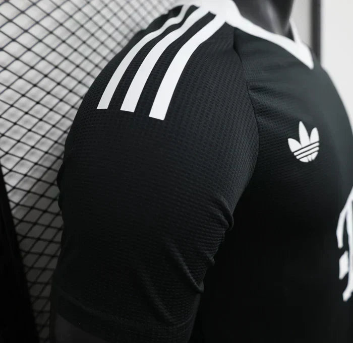2024/2025 Bayern Munchen Goalkeeper Alternativa Visitante Kit