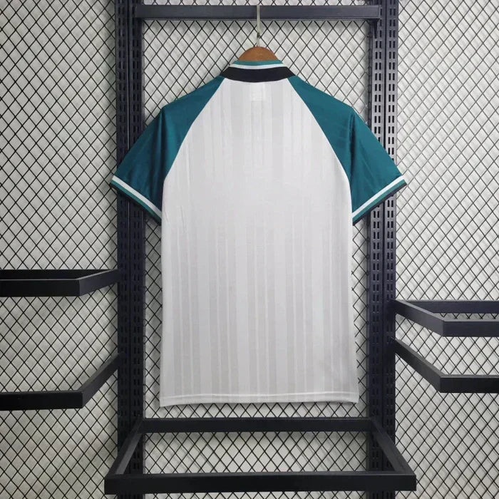 Liverpool Retro 1993-1994 Visitante Kit