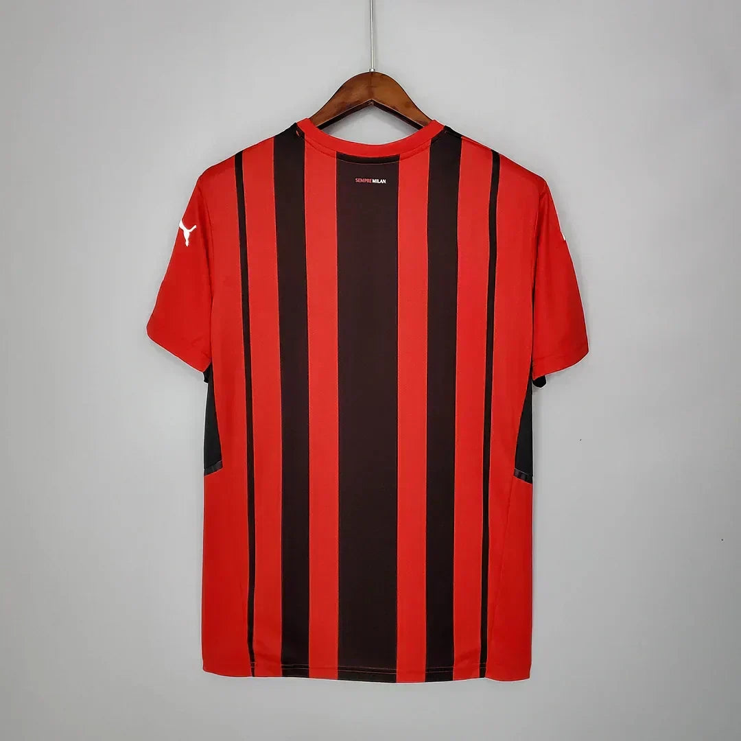 AC Milan 2021/2022 Local