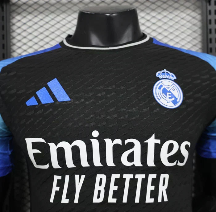 Real Madrid "Nocturne Strike" Edición Especial